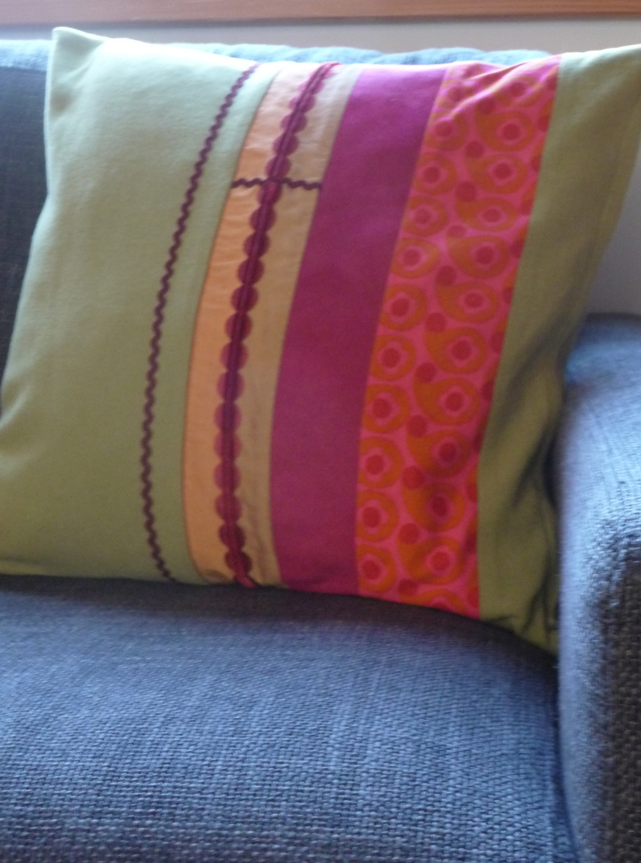 textiles sewing cushions creative textiles Gloucestershire Stroud classes beginners