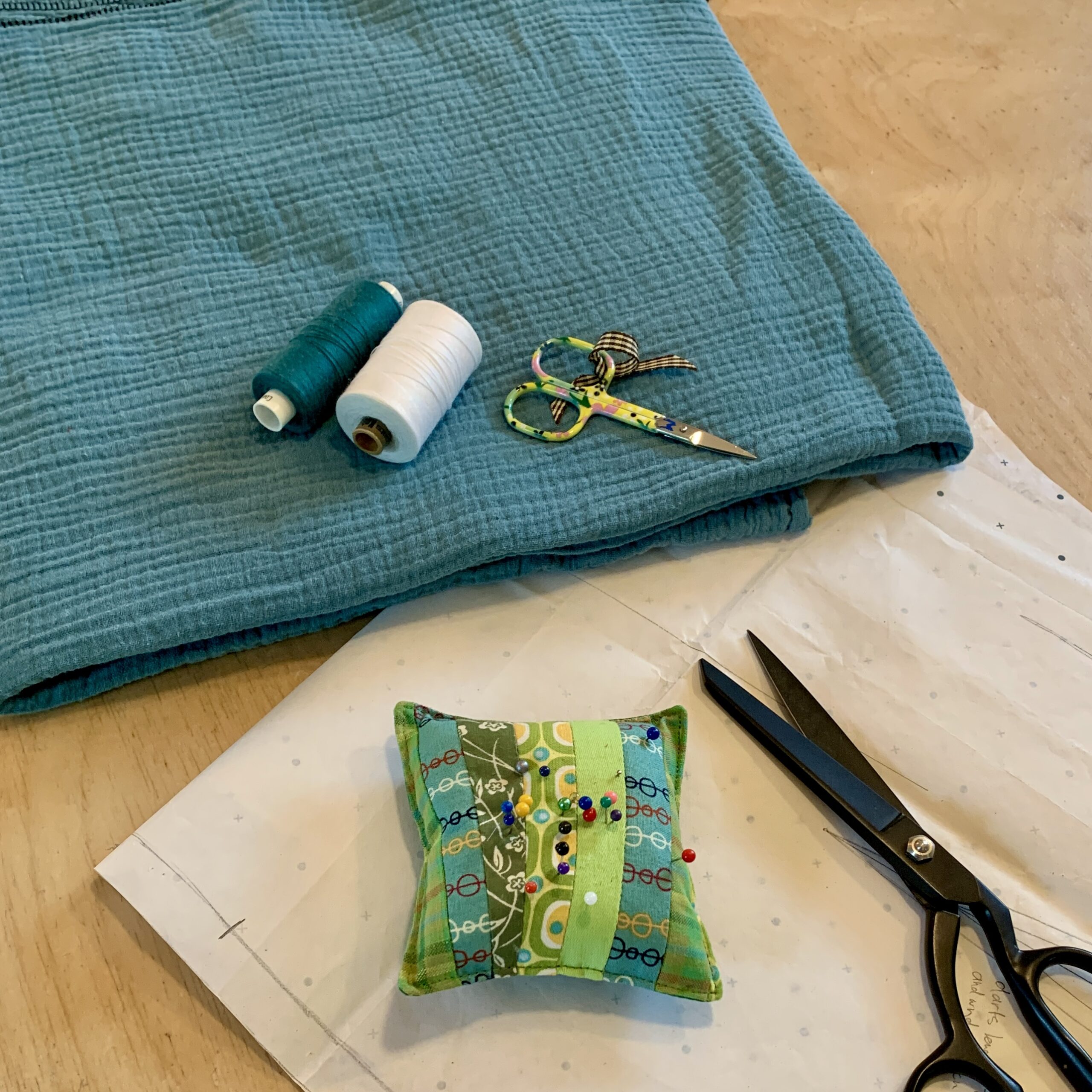 Follow-on Sewing Course for beginners. - Image 4